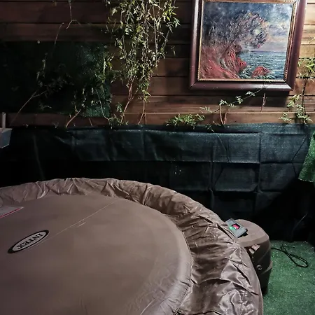 Le Nidyssoire Au Cœur D'issoire, été Hiver Appartement *